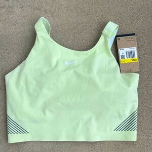 Nike Pro Women's Dri-FIT Shelf-Bra Cropped Tank Top Sz S